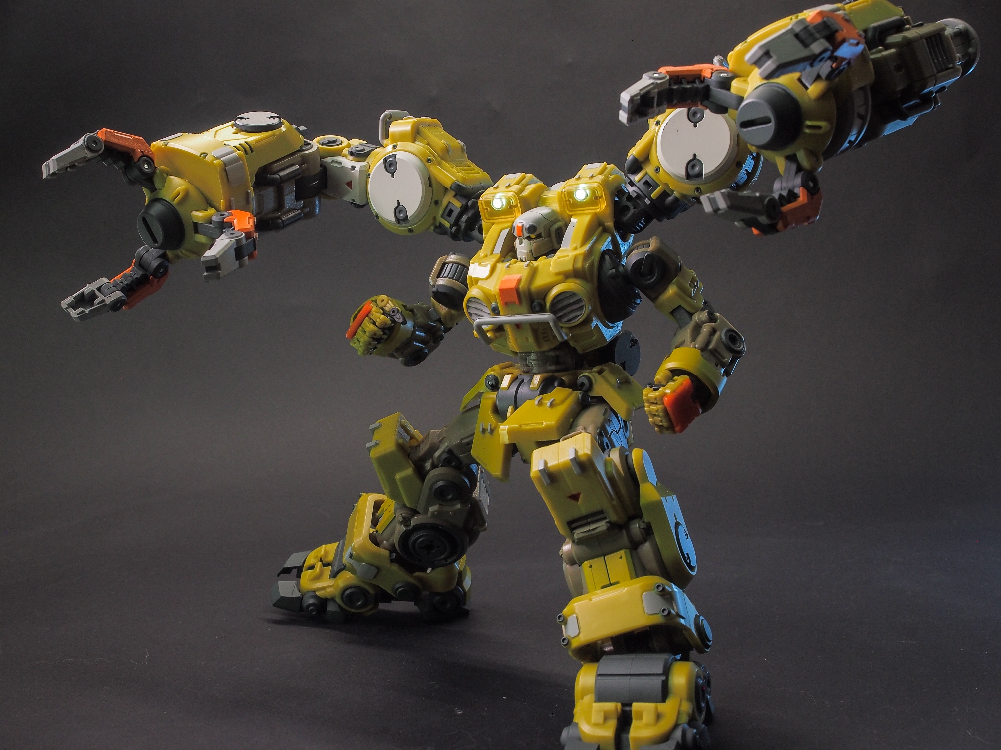 Astrobots A06 Vulkan 1/12 scale - Image 13